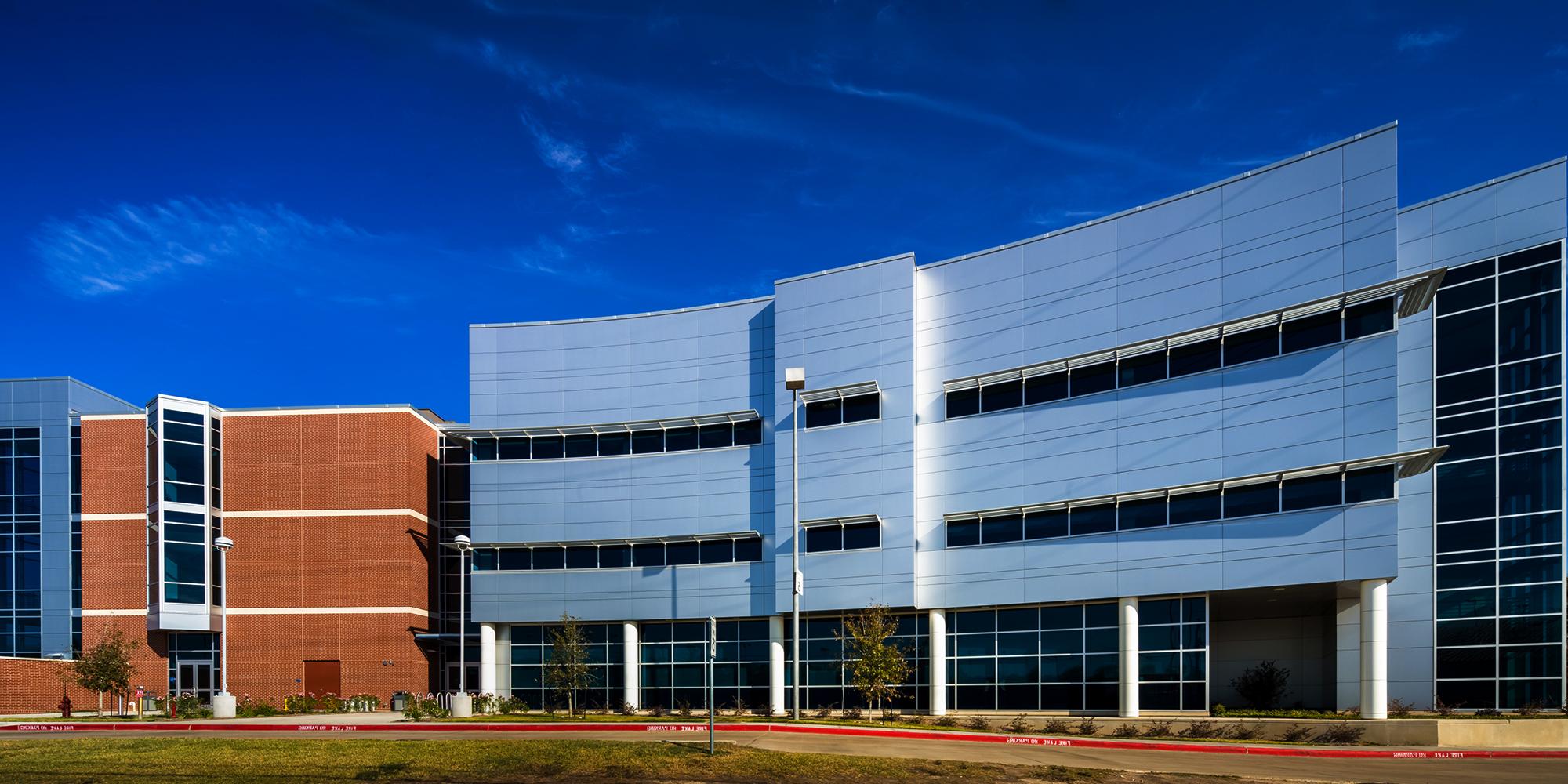 Side view of San Jacinto Science Building